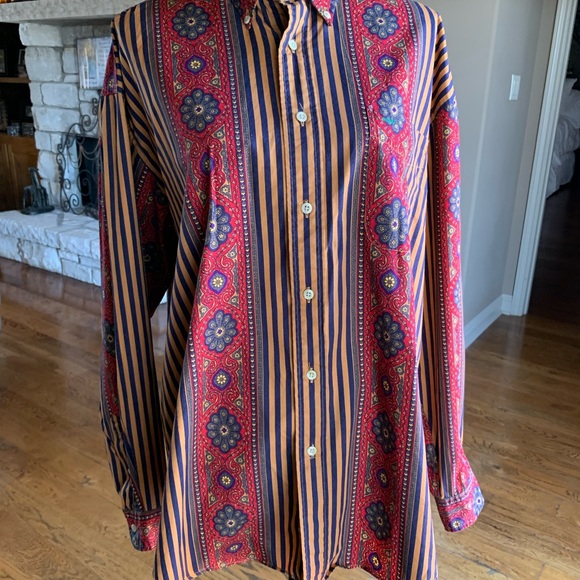 Tommy Hilfiger Bold Print Striped Button Down Shirt - Picture 4 of 12